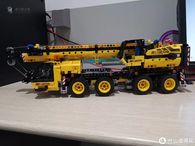 老杨的玩具仓库 篇二十七：LEGO 42108 移动起重机