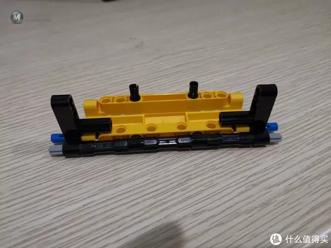 老杨的玩具仓库 篇二十七：LEGO 42108 移动起重机