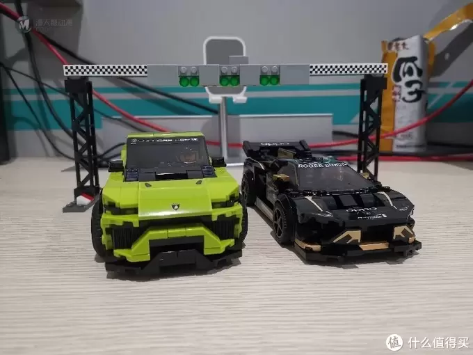 老杨的玩具仓库 篇二十四：LEGO 76899 兰博基尼 Huracán 和 Urus 