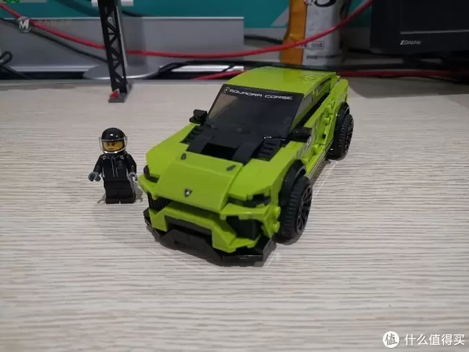 老杨的玩具仓库 篇二十四：LEGO 76899 兰博基尼 Huracán 和 Urus 