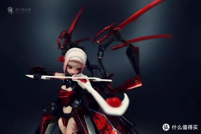 乖乖女竟改成血色召唤师，猎兵型雪绒花机娘超级改造