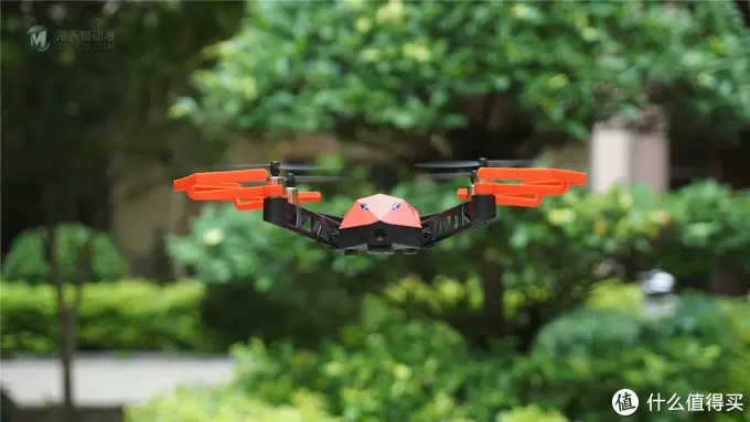 玩乐中锻炼专注力，UDrone意念无人机体验！