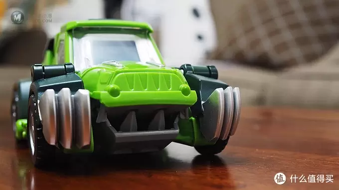 伟易达/VTech变形恐龙机器人开箱展示