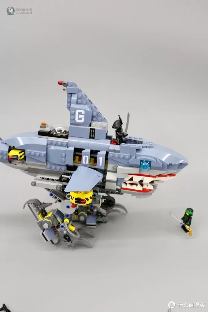 海陆大杀器：加满都竞选拉票机械鲨（LEGO70656）