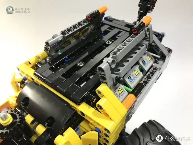 LEGO 乐高 拼拼乐 篇176：未来与现代的结合：42081 沃尔沃 ZEUX 概念式装载机