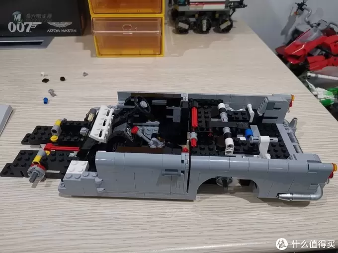 老杨的玩具仓库 篇六十一：LEGO 10262 007的酷帅座驾 阿斯顿马丁DB5