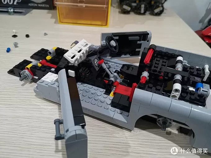 老杨的玩具仓库 篇六十一：LEGO 10262 007的酷帅座驾 阿斯顿马丁DB5