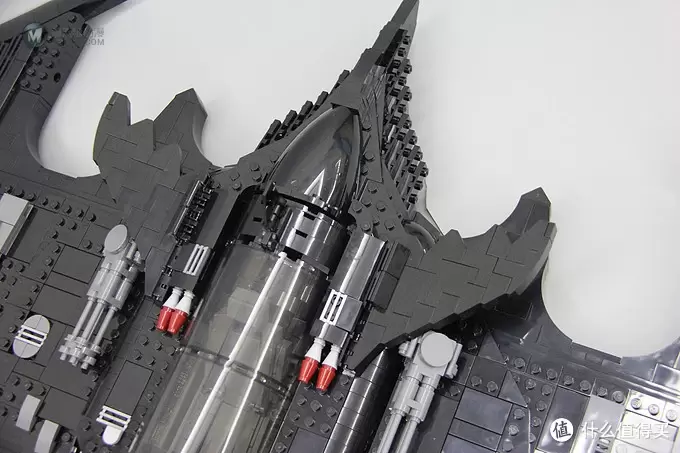 不惑大叔的legogo 篇四十七：圆月弯刀：乐高蝙蝠飞翼战机BATWING(LEGO76161)