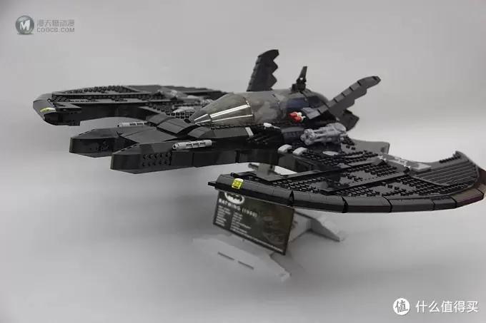 不惑大叔的legogo 篇四十七：圆月弯刀：乐高蝙蝠飞翼战机BATWING(LEGO76161)