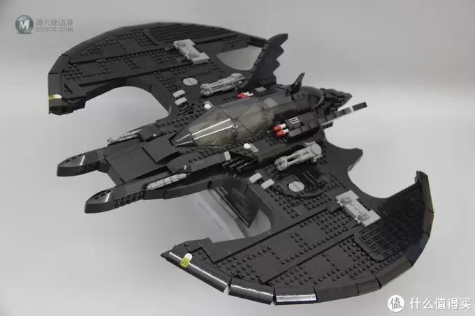 不惑大叔的legogo 篇四十七：圆月弯刀：乐高蝙蝠飞翼战机BATWING(LEGO76161)