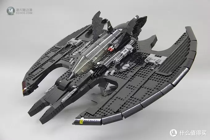 不惑大叔的legogo 篇四十七：圆月弯刀：乐高蝙蝠飞翼战机BATWING(LEGO76161)