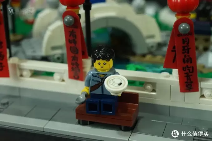 积木的世界 篇三十九：元宵灯亮又一年 LEGO80107 新春灯会