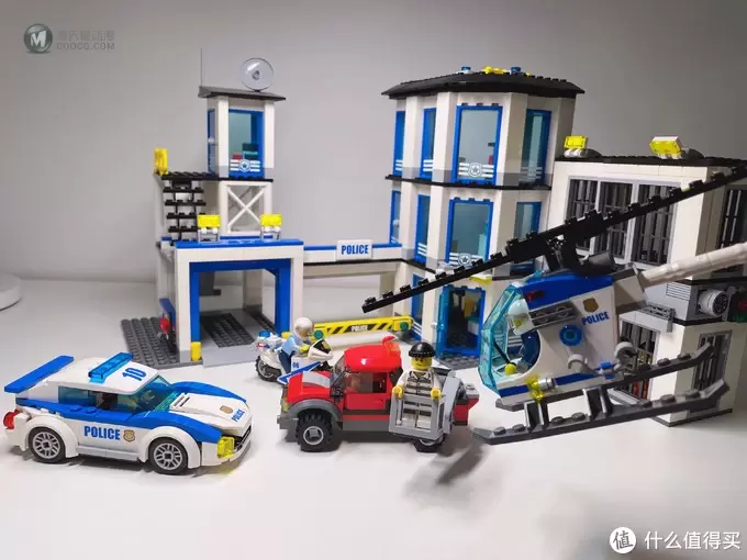 LEGO 篇二十三：正义必胜——假期畅享乐高城市系列60141警察总局