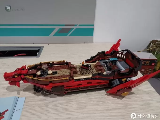 老杨的玩具仓库 篇五十三：LEGO 幻影忍者系列 71705 2020款 命运赏赐号