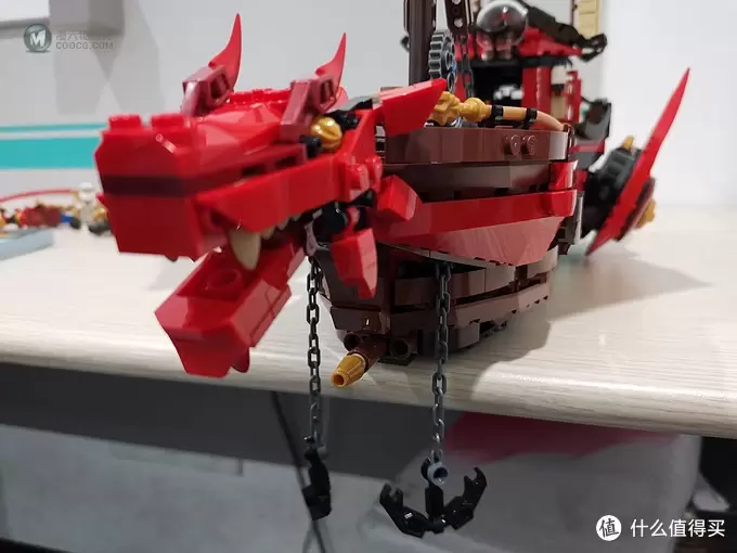 老杨的玩具仓库 篇五十三：LEGO 幻影忍者系列 71705 2020款 命运赏赐号