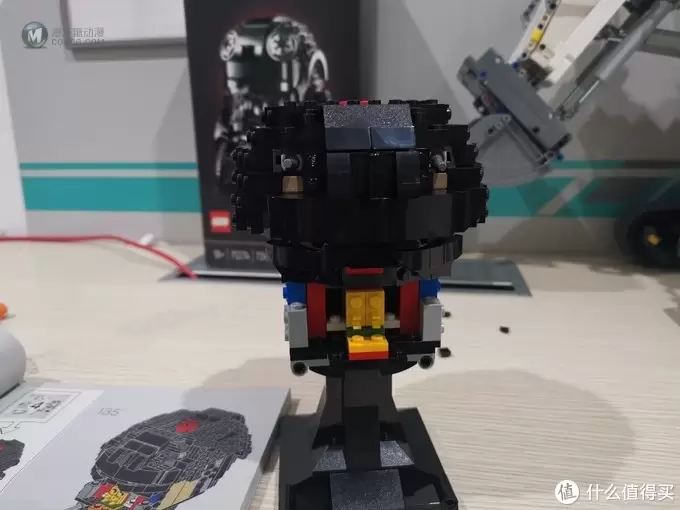 老杨的玩具仓库 篇五十：LEGO 星球大战 40周年 头盔系列 75274 钛战机驾驶员头盔 评测