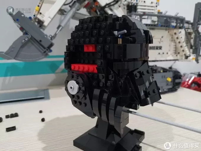 老杨的玩具仓库 篇五十：LEGO 星球大战 40周年 头盔系列 75274 钛战机驾驶员头盔 评测