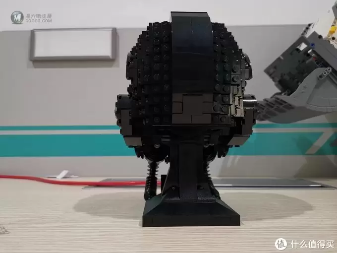 老杨的玩具仓库 篇五十：LEGO 星球大战 40周年 头盔系列 75274 钛战机驾驶员头盔 评测