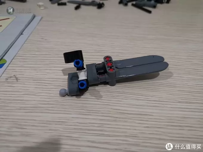 LEGO 科技机械组系列 42105 漂浮双体船 评测