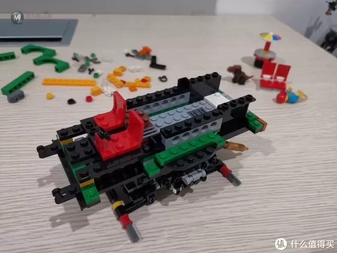 老杨的玩具仓库 篇四十八：LEGO CREATOR创意3合1系列 巨轮汉堡车 A模式评测