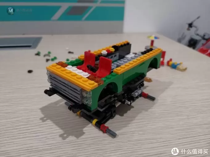 老杨的玩具仓库 篇四十八：LEGO CREATOR创意3合1系列 巨轮汉堡车 A模式评测