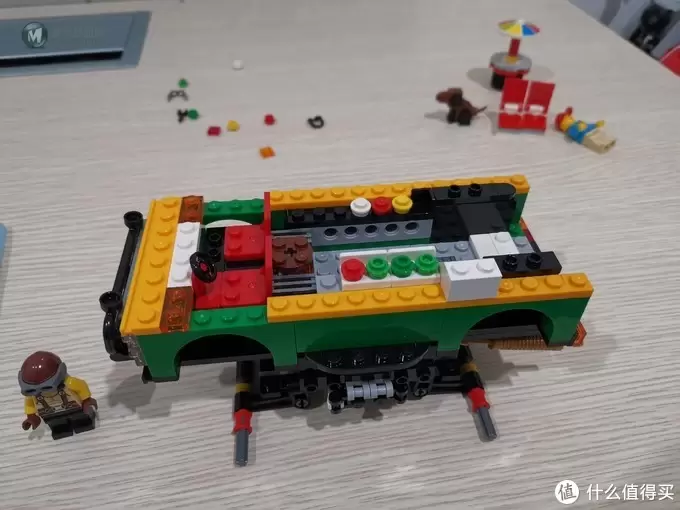 老杨的玩具仓库 篇四十八：LEGO CREATOR创意3合1系列 巨轮汉堡车 A模式评测