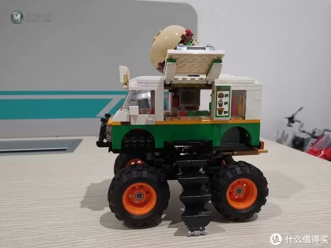 老杨的玩具仓库 篇四十八：LEGO CREATOR创意3合1系列 巨轮汉堡车 A模式评测