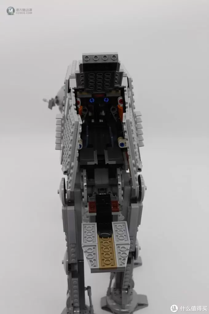 不惑大叔的legogo 篇四十六：机械巨象：乐高星战AT-AT步行机（LEGO75288）