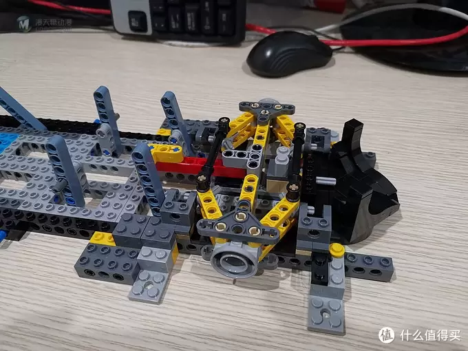 老杨的玩具仓库 篇四十一：LEGO 76139 史上最帅蝙蝠侠战车 1989 Batmobile 评测 图多杀猫