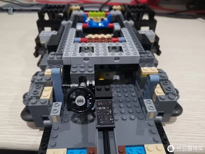 老杨的玩具仓库 篇四十一：LEGO 76139 史上最帅蝙蝠侠战车 1989 Batmobile 评测 图多杀猫