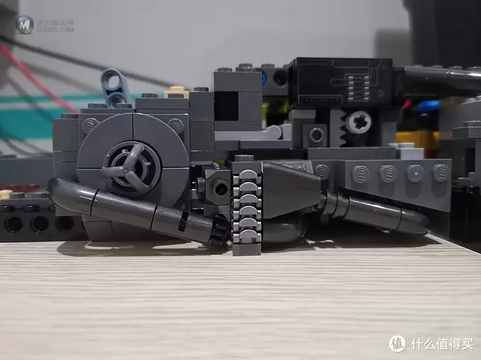 老杨的玩具仓库 篇四十一：LEGO 76139 史上最帅蝙蝠侠战车 1989 Batmobile 评测 图多杀猫