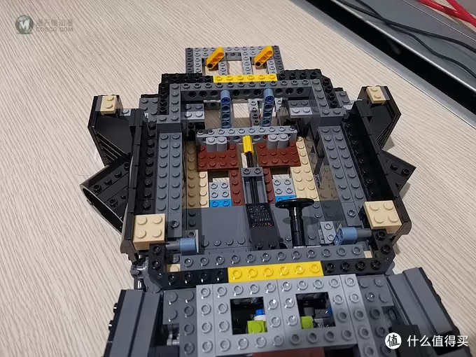 老杨的玩具仓库 篇四十一：LEGO 76139 史上最帅蝙蝠侠战车 1989 Batmobile 评测 图多杀猫