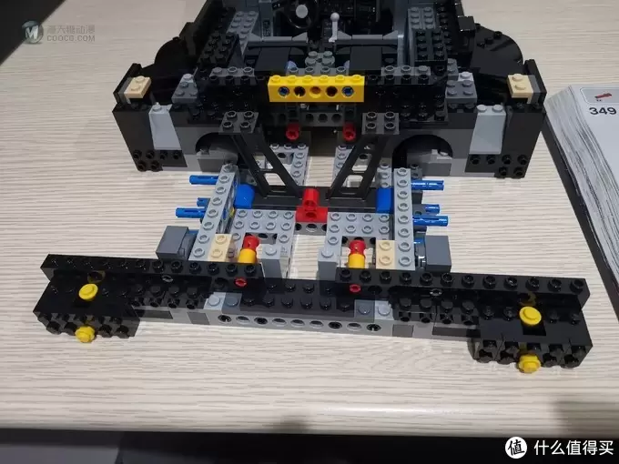 老杨的玩具仓库 篇四十一：LEGO 76139 史上最帅蝙蝠侠战车 1989 Batmobile 评测 图多杀猫