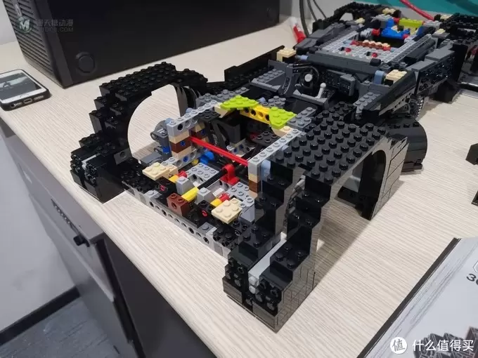 老杨的玩具仓库 篇四十一：LEGO 76139 史上最帅蝙蝠侠战车 1989 Batmobile 评测 图多杀猫