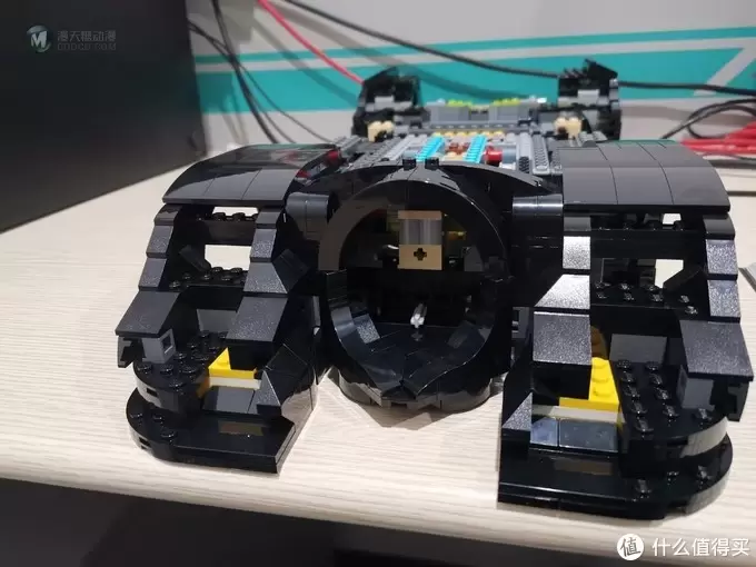 老杨的玩具仓库 篇四十一：LEGO 76139 史上最帅蝙蝠侠战车 1989 Batmobile 评测 图多杀猫