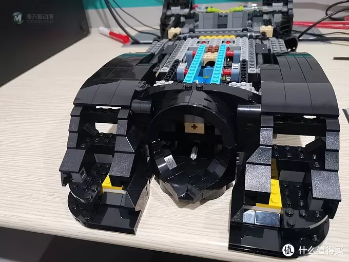 老杨的玩具仓库 篇四十一：LEGO 76139 史上最帅蝙蝠侠战车 1989 Batmobile 评测 图多杀猫