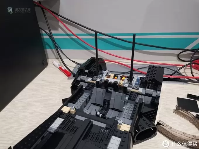 老杨的玩具仓库 篇四十一：LEGO 76139 史上最帅蝙蝠侠战车 1989 Batmobile 评测 图多杀猫