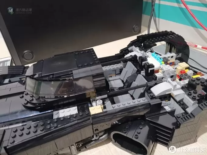 老杨的玩具仓库 篇四十一：LEGO 76139 史上最帅蝙蝠侠战车 1989 Batmobile 评测 图多杀猫