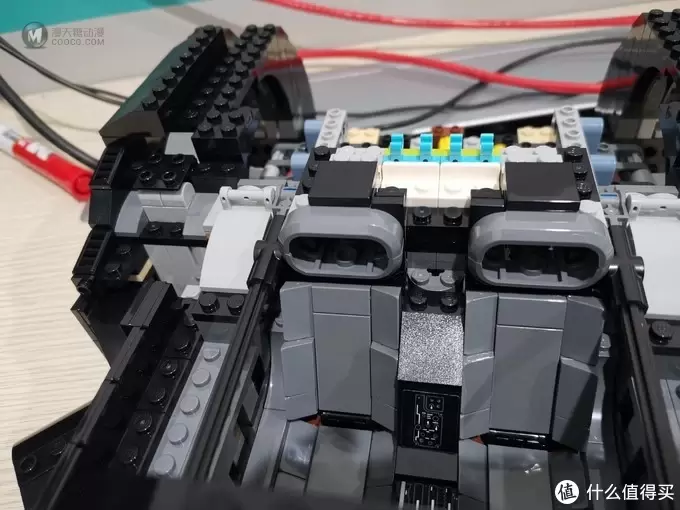 老杨的玩具仓库 篇四十一：LEGO 76139 史上最帅蝙蝠侠战车 1989 Batmobile 评测 图多杀猫