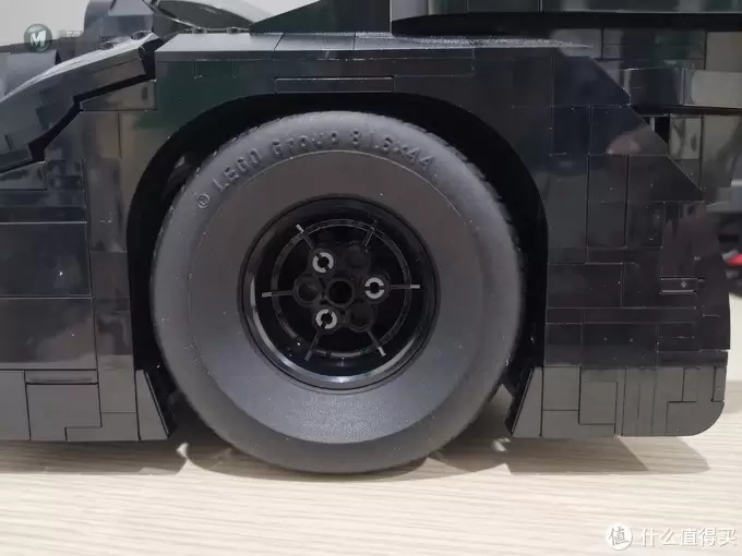 老杨的玩具仓库 篇四十一：LEGO 76139 史上最帅蝙蝠侠战车 1989 Batmobile 评测 图多杀猫