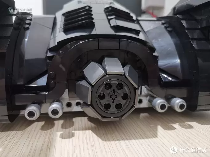 老杨的玩具仓库 篇四十一：LEGO 76139 史上最帅蝙蝠侠战车 1989 Batmobile 评测 图多杀猫