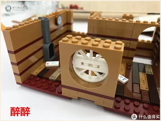 MOC 篇二十八：艺术-可以用积木表达 Fine Arts Shop & Newsagent's-美术商店与报摊