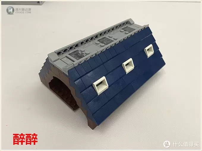 MOC 篇二十八：艺术-可以用积木表达 Fine Arts Shop & Newsagent's-美术商店与报摊