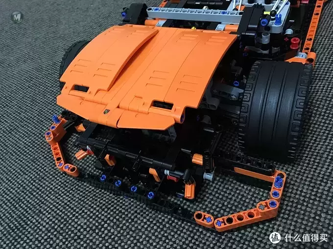 我的LEGO科技系列 篇一：买得起的保时捷 — 42056 Porsche 911 GT3