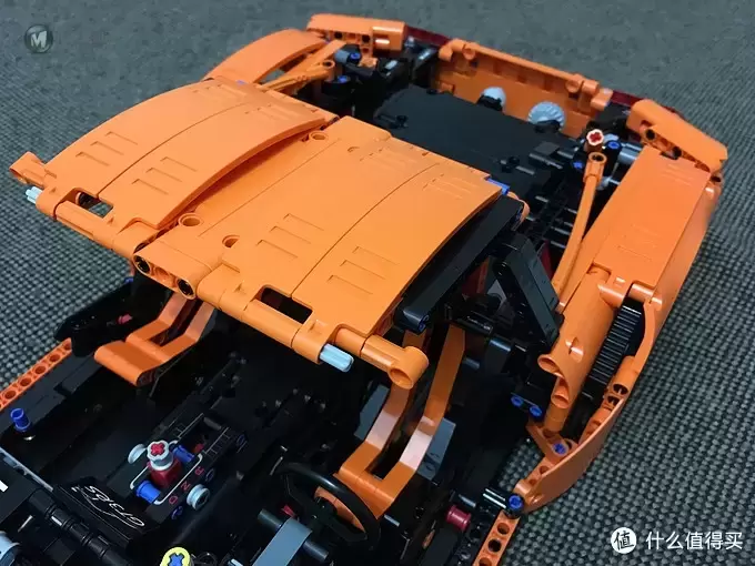 我的LEGO科技系列 篇一：买得起的保时捷 — 42056 Porsche 911 GT3