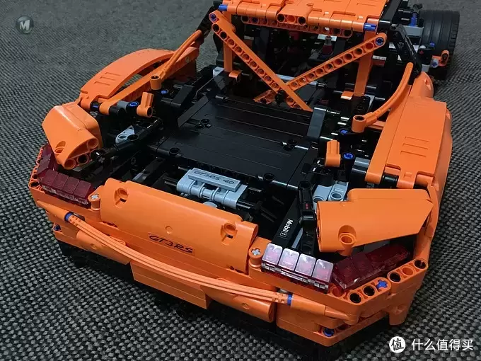 我的LEGO科技系列 篇一：买得起的保时捷 — 42056 Porsche 911 GT3