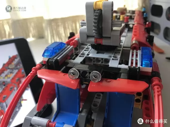 乐高还能这么拼： 复刻 LEGO 乐高 科技 42068 机场消防车