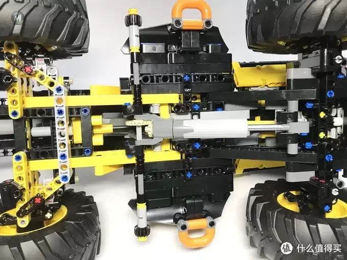 LEGO 乐高 拼拼乐 篇176：未来与现代的结合：42081 沃尔沃 ZEUX 概念式装载机