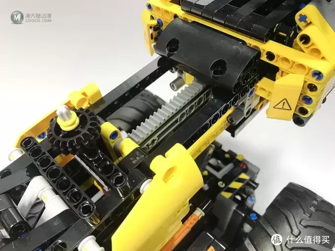 LEGO 乐高 拼拼乐 篇176：未来与现代的结合：42081 沃尔沃 ZEUX 概念式装载机