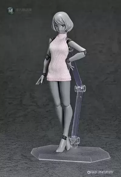 figma#505 女性body 千秋 露背毛衣